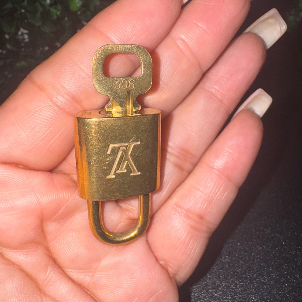 Louis Vuitton Gold Padlock 🔒 & key #306